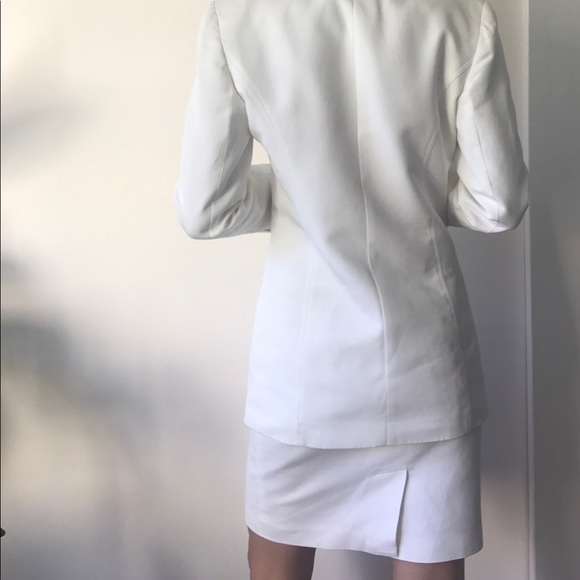 Wathne 2 piece white suit with skirt size size 6 - Picture 5 of 8